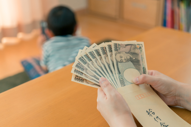万 10 コロナ 金 給付 日本は10万円給付、世界では？新型コロナ対策の経済支援を比較